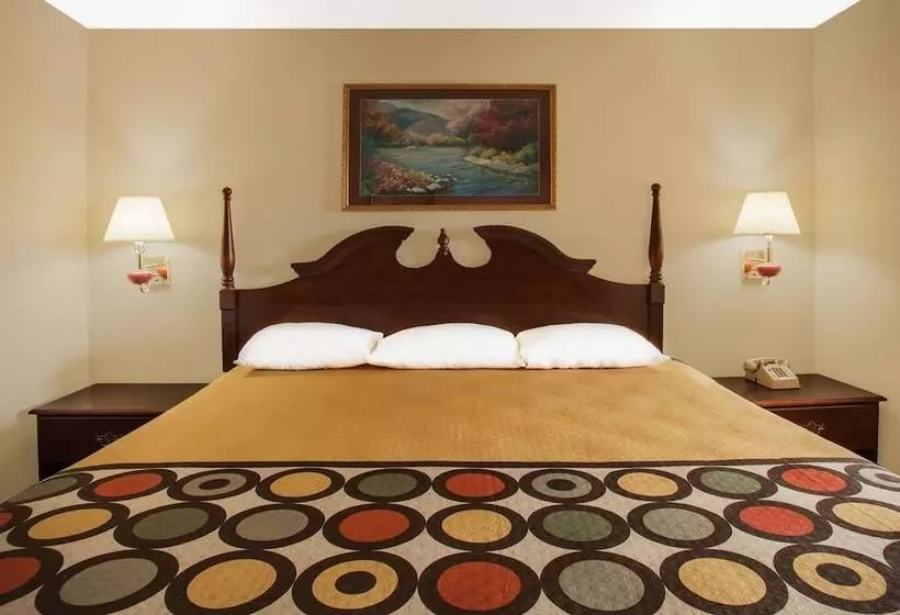 모텔 Super 8 By Wyndham Cabot