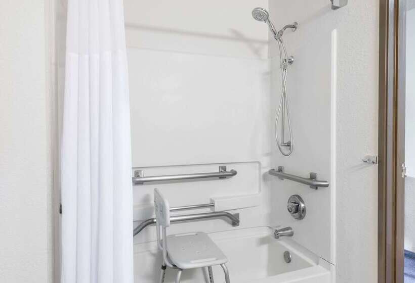 汽车旅馆 Super 8 By Wyndham Delmont