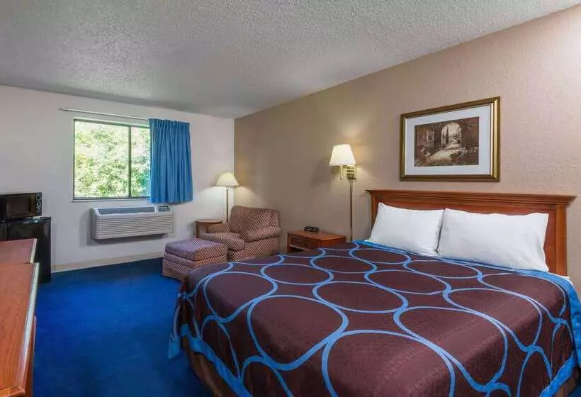 汽车旅馆  Super 8 By Wyndham Delmont