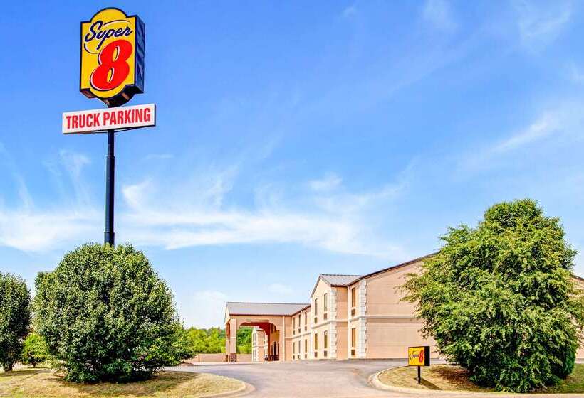 فندق على الطريق Super 8 By Wyndham Forrest City Ar