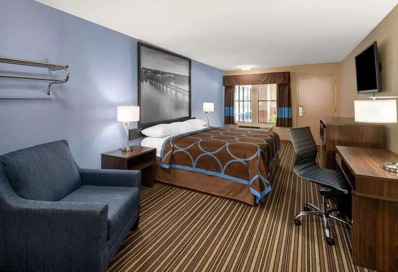 فندق على الطريق Super 8 By Wyndham Gadsden Al