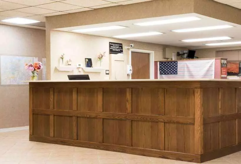 מוטל Super 8 By Wyndham Henrietta/rochester Area