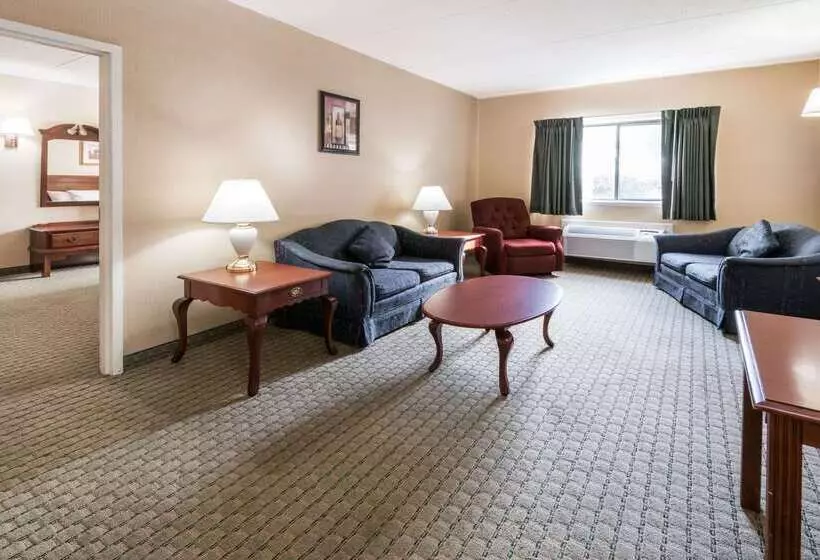 מוטל Super 8 By Wyndham Henrietta/rochester Area