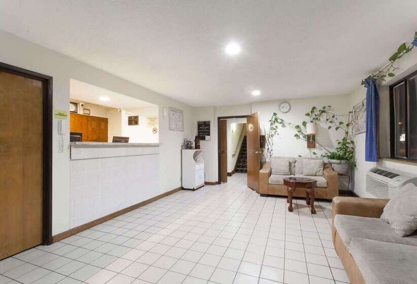 מוטל Super 8 By Wyndham Lewiston Auburn Area