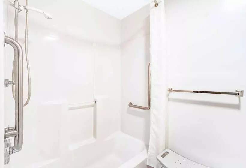 모텔 Super 8 By Wyndham Mchenry Fox Lake Area