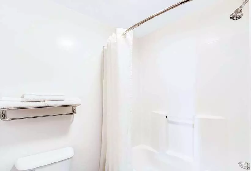 모텔 Super 8 By Wyndham Mchenry Fox Lake Area