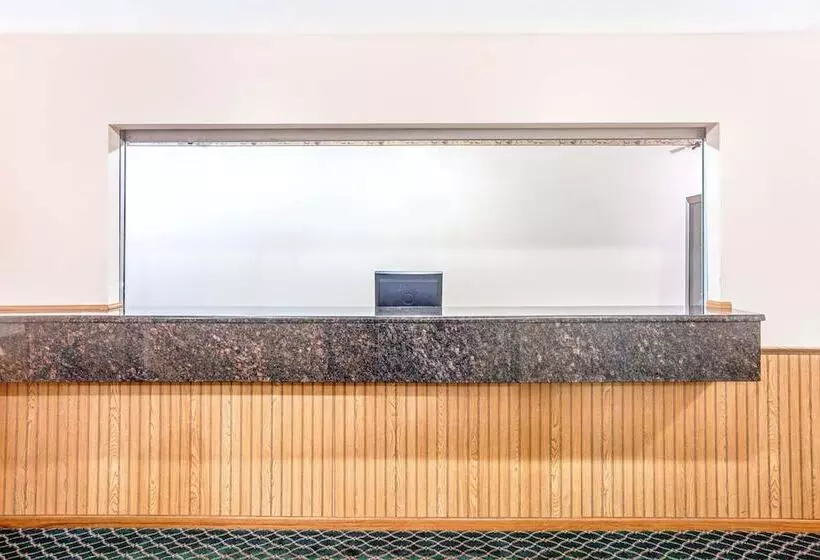 모텔 Super 8 By Wyndham Mchenry Fox Lake Area