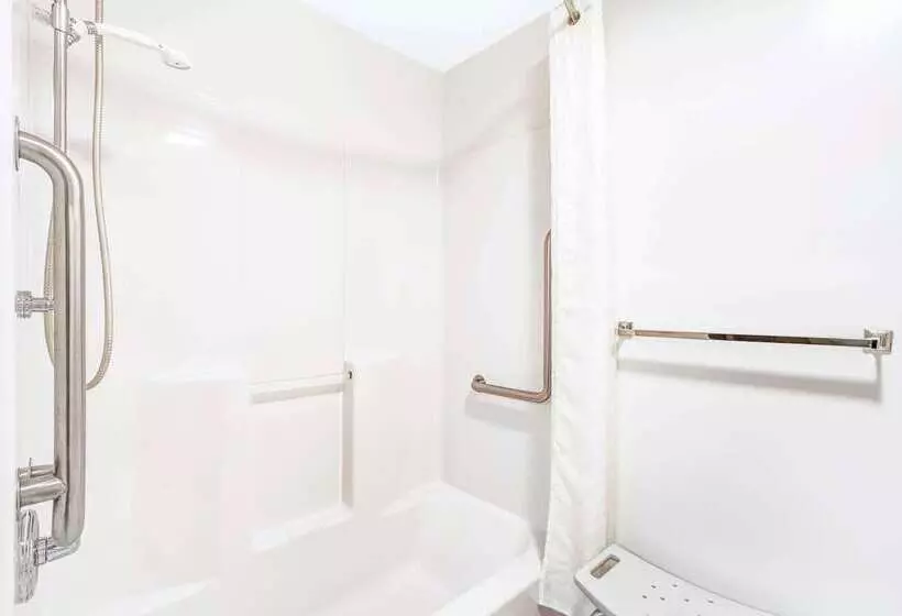 모텔 Super 8 By Wyndham Mchenry Fox Lake Area