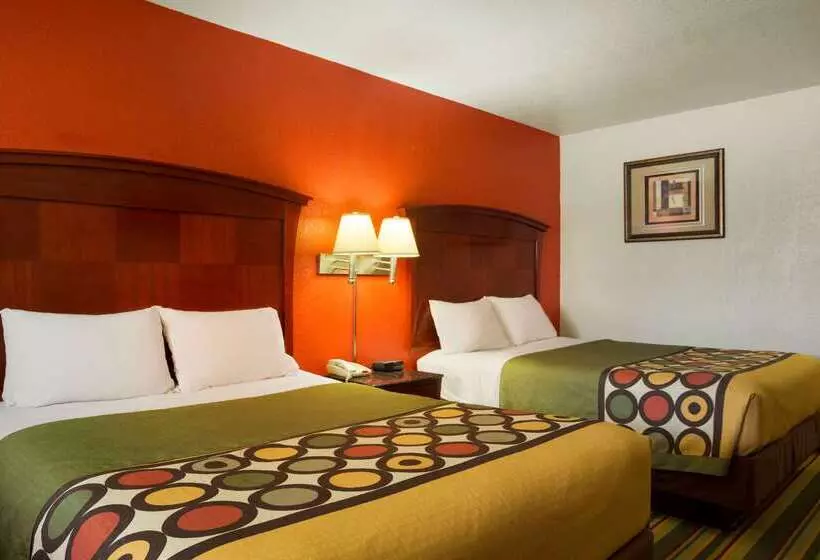 汽车旅馆 Super 8 By Wyndham Pleasanton