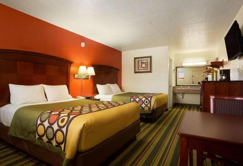 فندق على الطريق Super 8 By Wyndham Pleasanton