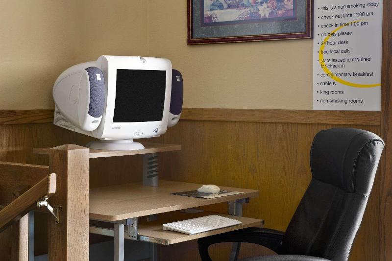 فندق على الطريق Super 8 By Wyndham Russellville