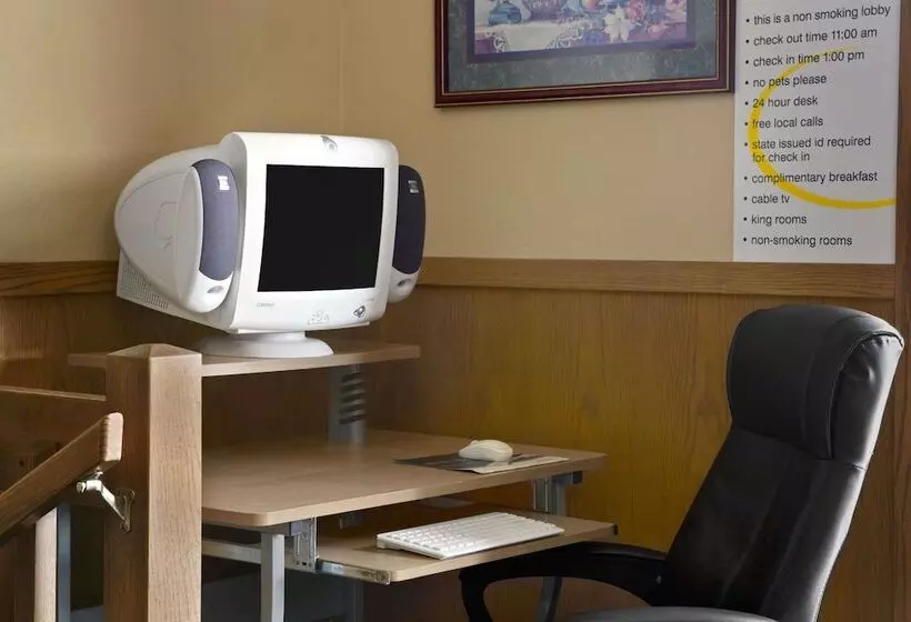 モーテル Super 8 By Wyndham Russellville