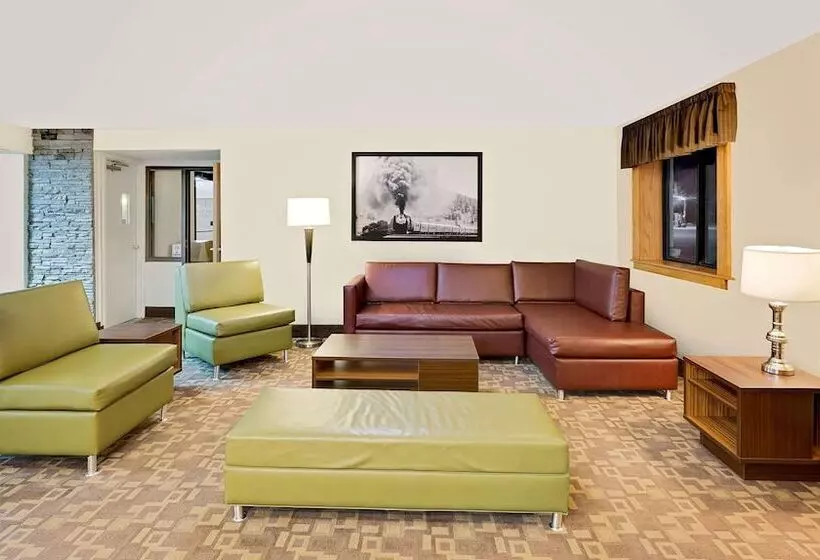 Motelli Super 8 By Wyndham St. James