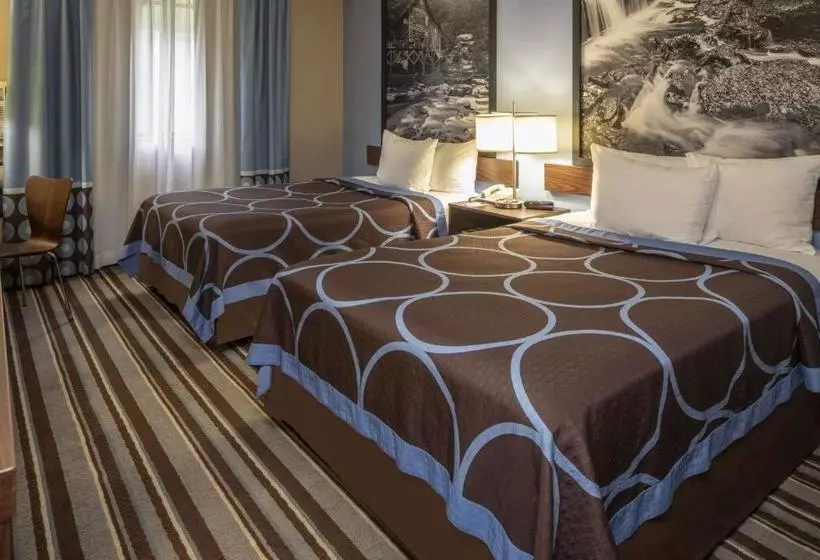 모텔 Super 8 By Wyndham Steubenville