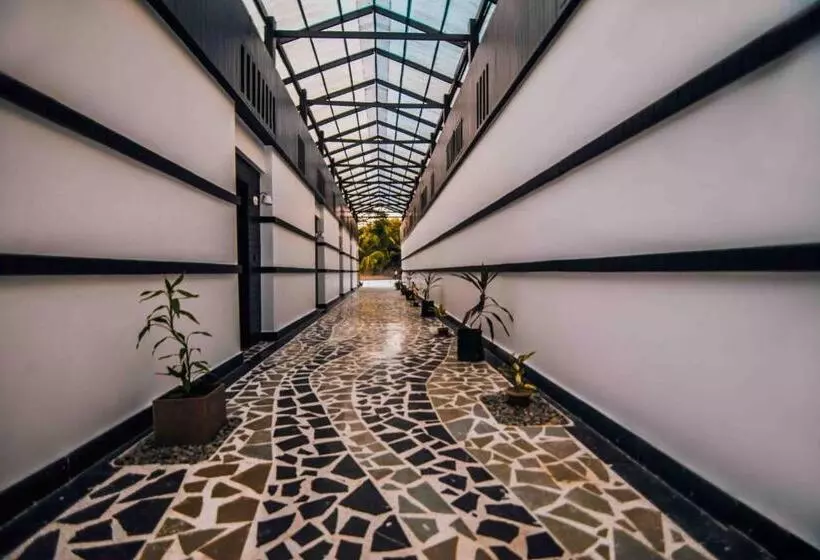 Hotelli Symphony Samudra Beachside Jungle Resort And Spa