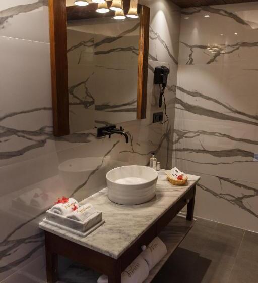 Hotel Symphony Samudra Beachside Jungle Resort And Spa