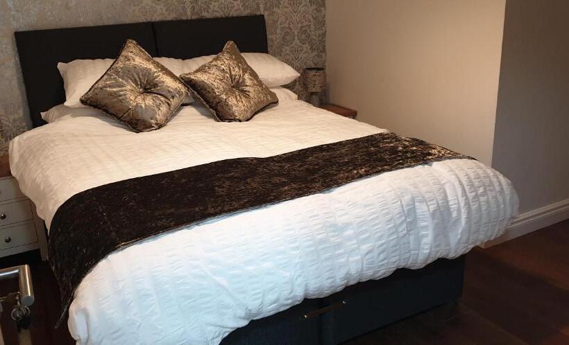 فندق صغير Bell Inn