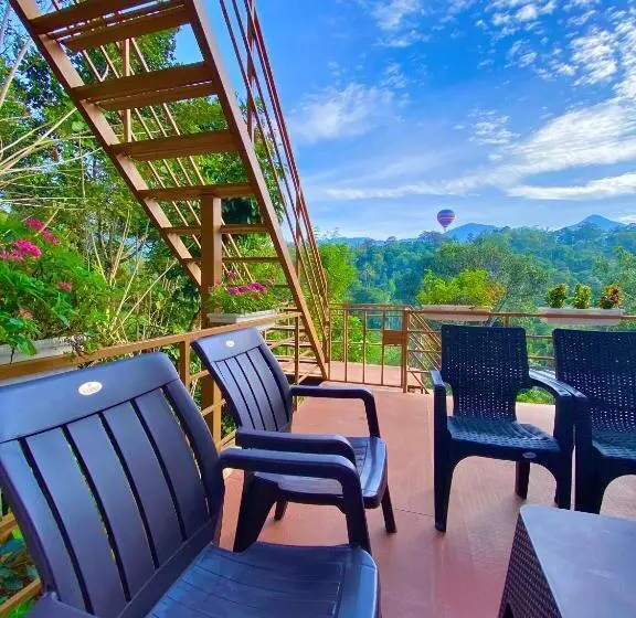 Bed and Breakfast Munnar Bnb