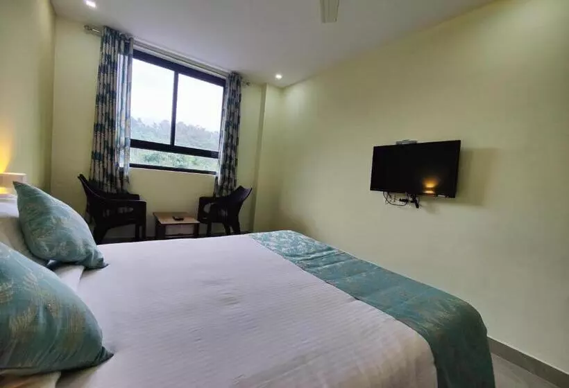 Bed and Breakfast Munnar Bnb