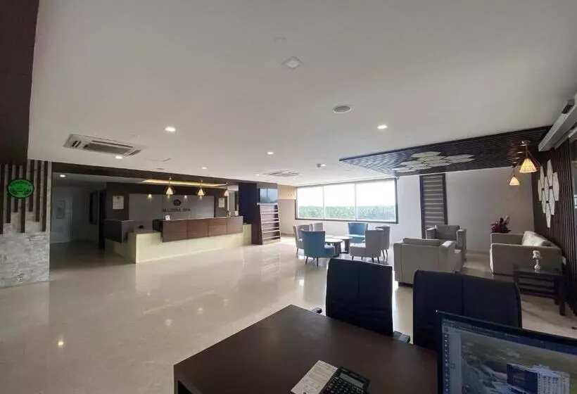 Hotelli Essentia Manipal Inn