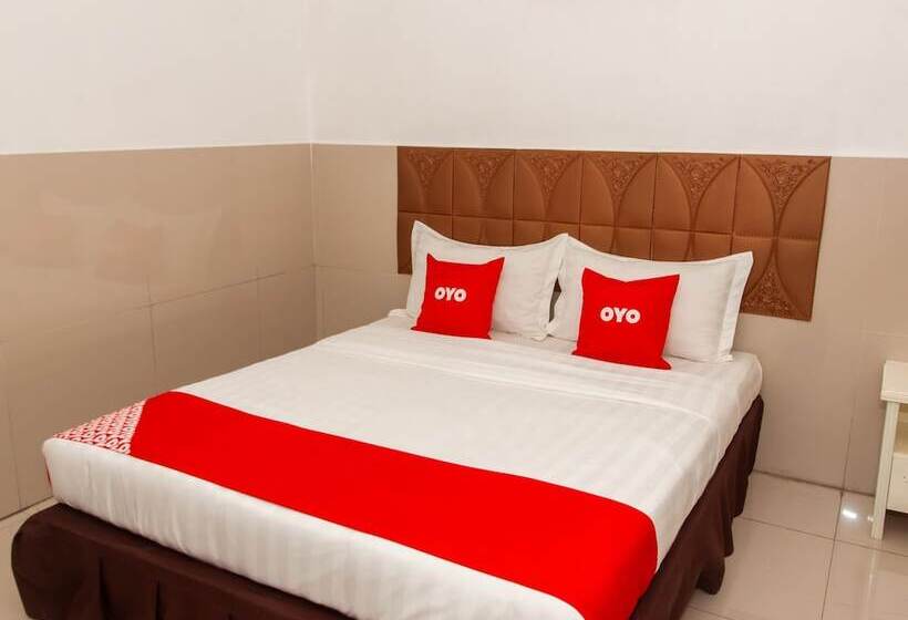 Otel Oyo 89851 Leila