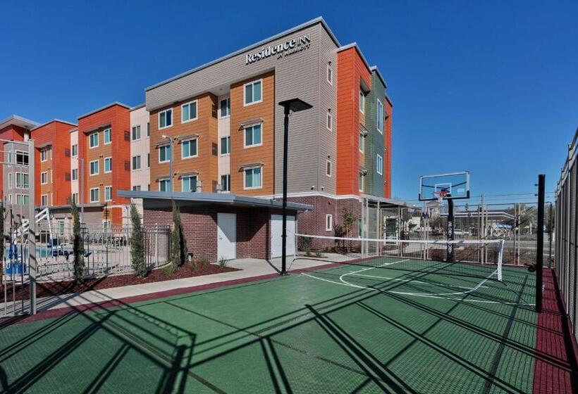 Отель Residence Inn Sacramento Davis