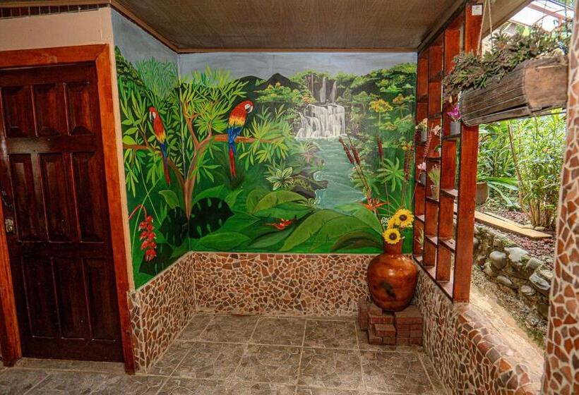 Costa Linda Art Hostel