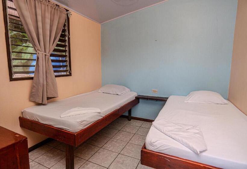 Costa Linda Art Hostel