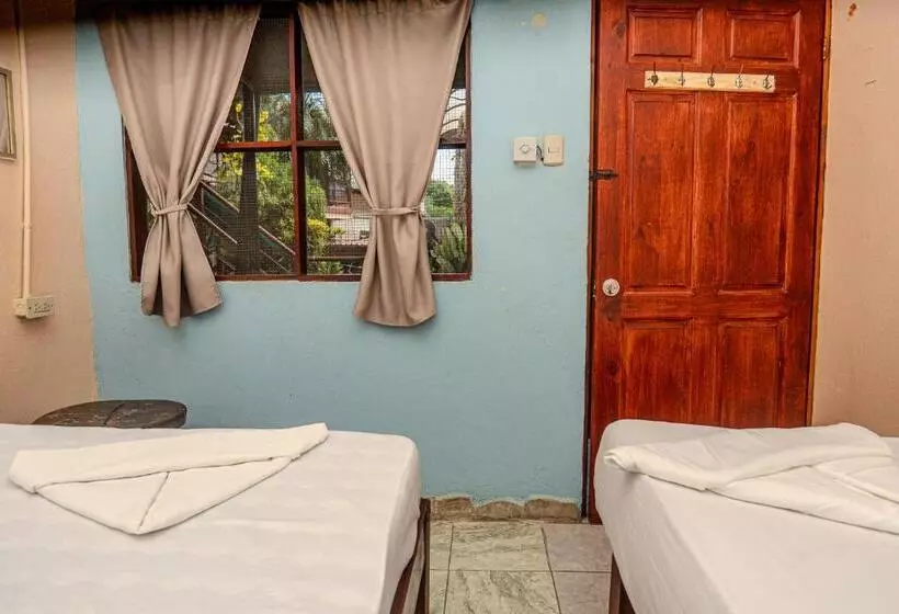 Costa Linda Art Hostel