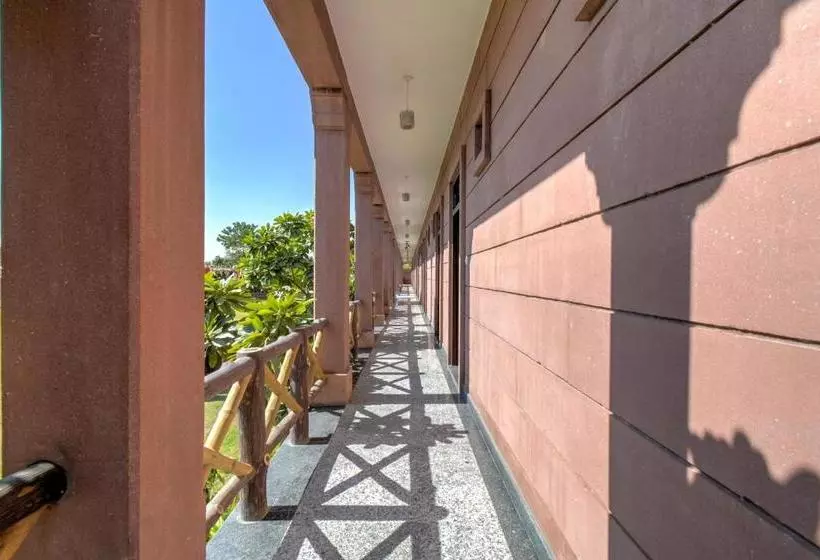 ホテル Capital O 68772 Kubergarh Resort