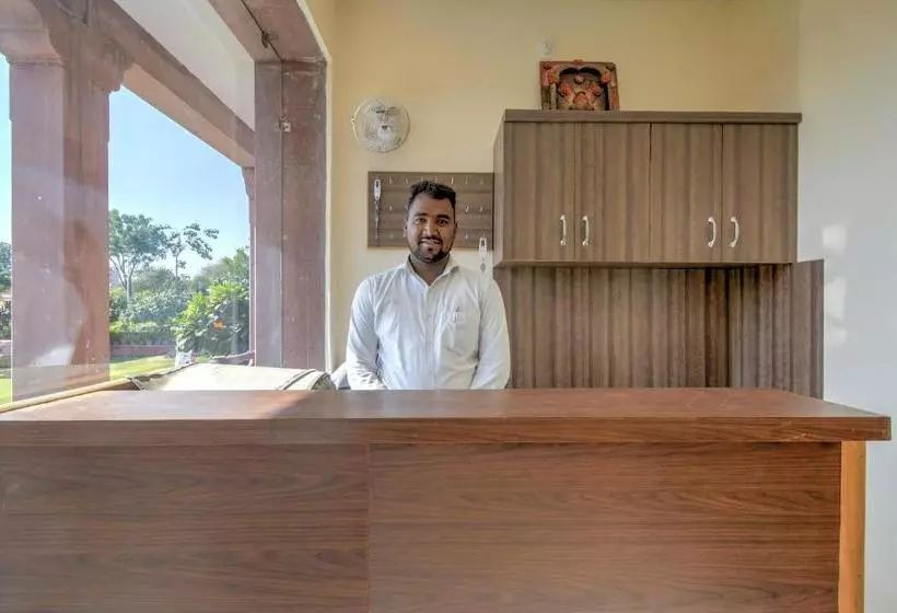 ホテル Capital O 68772 Kubergarh Resort