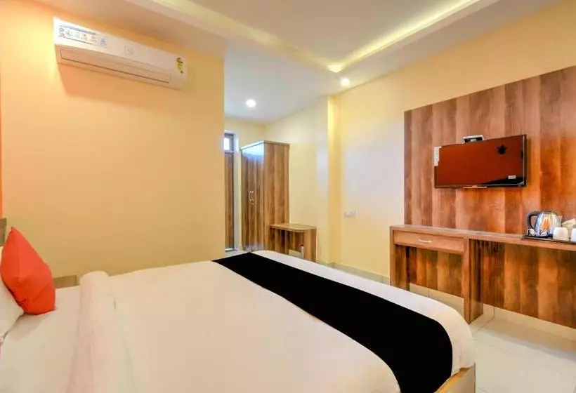ホテル Capital O 68772 Kubergarh Resort
