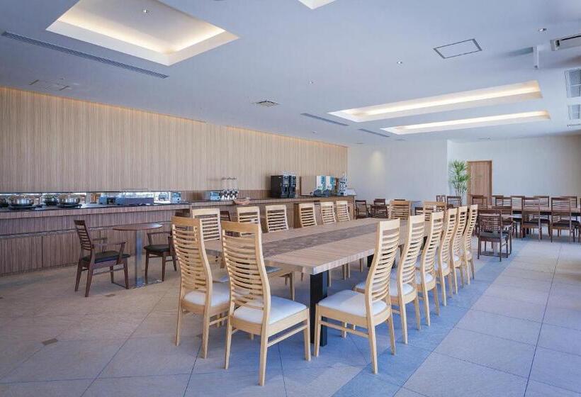 בית מלון כפרי Kariyushi Lch. Resort