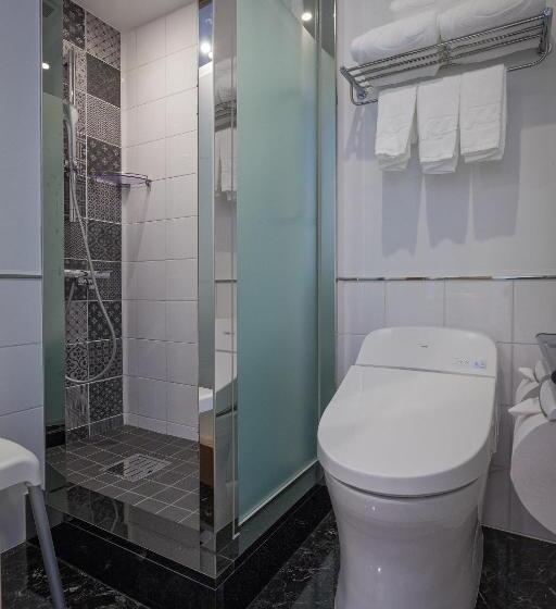 בית מלון כפרי Kariyushi Lch. Resort