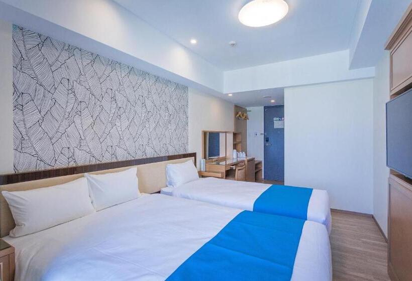 בית מלון כפרי Kariyushi Lch. Resort