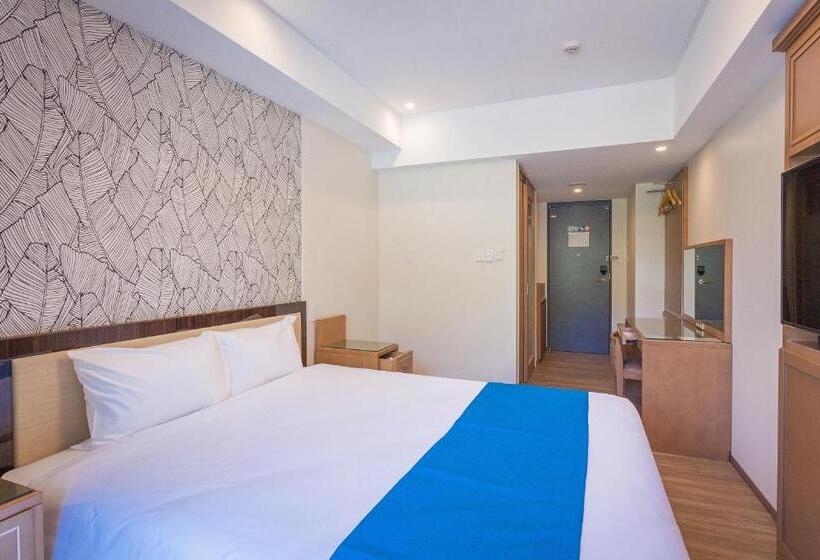 בית מלון כפרי Kariyushi Lch. Resort