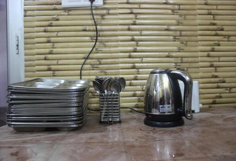 Hotel Qube House Bnb