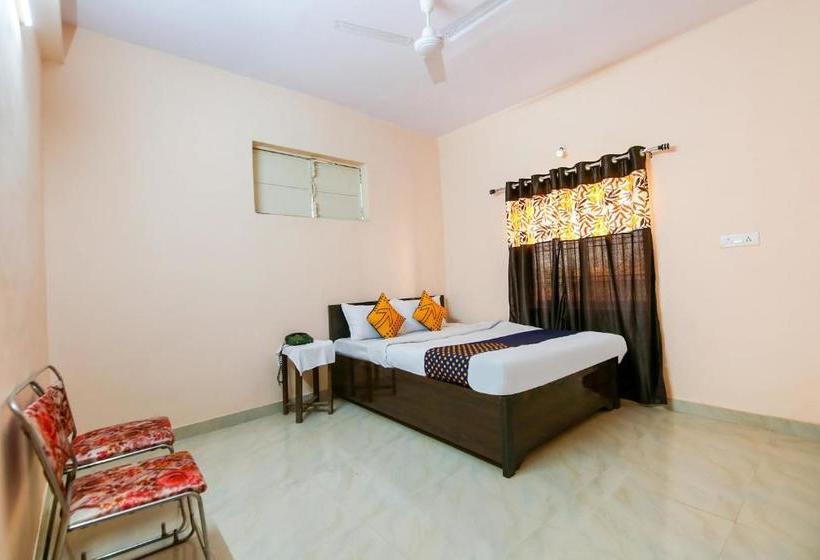 Hotel Spot On Erawat Marriage Garden