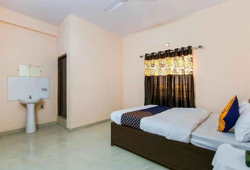 Hotel Spot On Erawat Marriage Garden