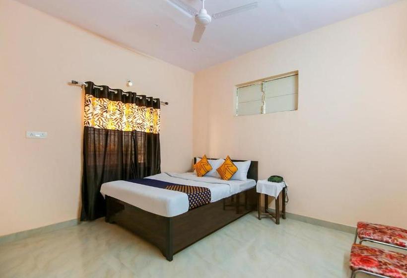 Hotel Spot On Erawat Marriage Garden