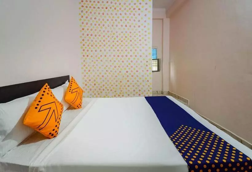 Spot On 66974 Hotel Shri Gurukripa