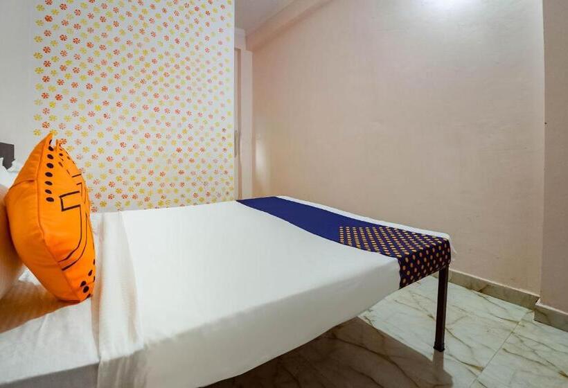 Spot On 66974 Hotel Shri Gurukripa