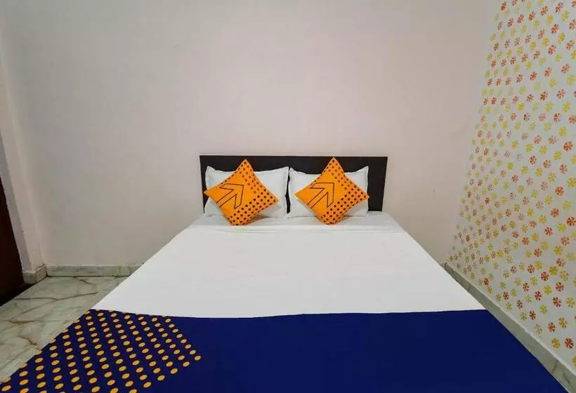 Spot On 66974 Hotel Shri Gurukripa