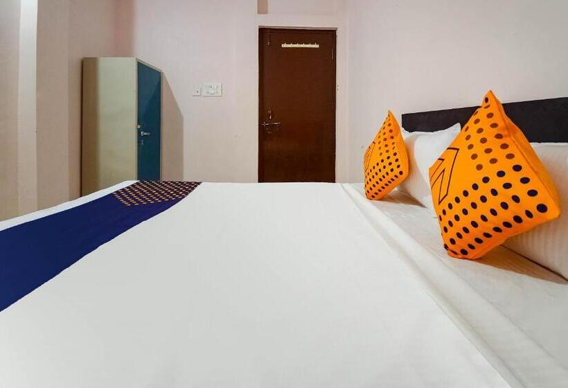 Spot On 66974 Hotel Shri Gurukripa