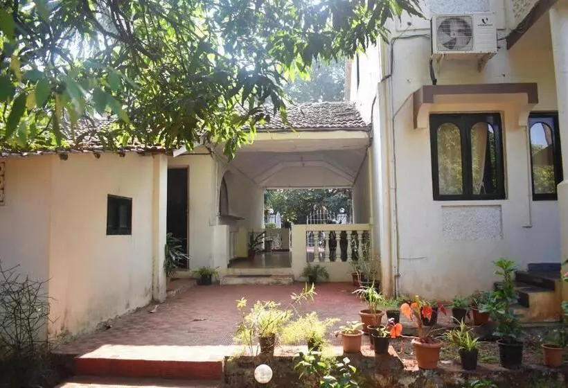 ペンション La Petite Guest House