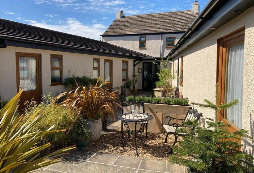 펜션 The Cross Guest House