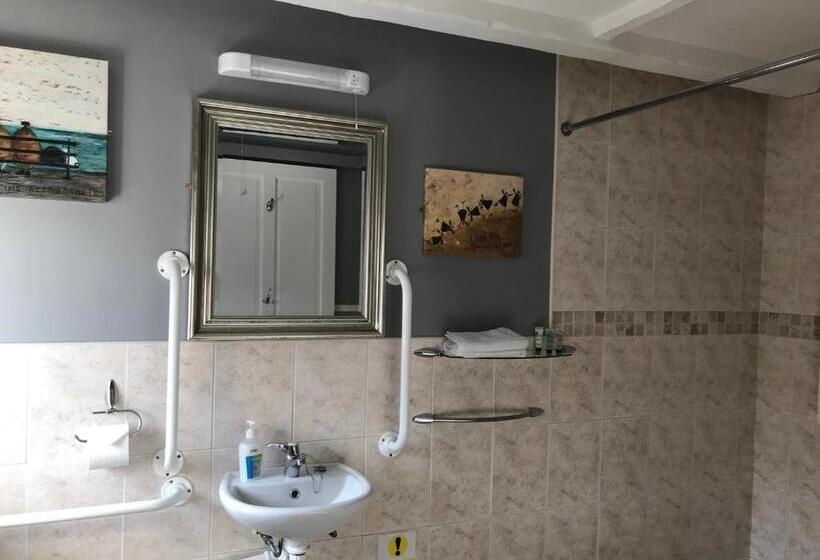 펜션 The Cross Guest House