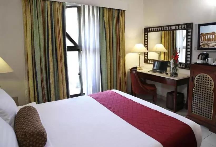 هتل Avari Xpress Islamabad
