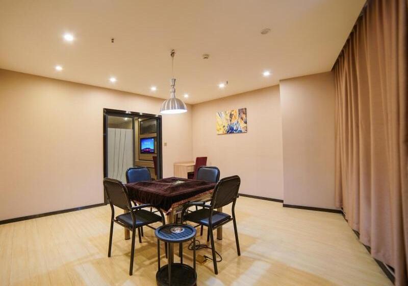 Hotel Greentree Alliance Kunming Beijing Road Linyuqiao Subway Station