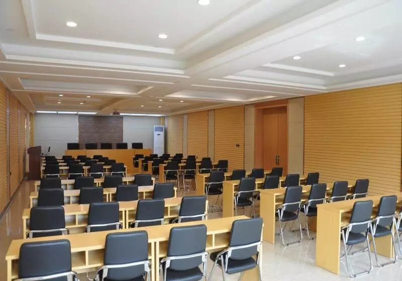 ホテル Greentree Inn Langfang Bazhou City Tangeerli Town Spa Business